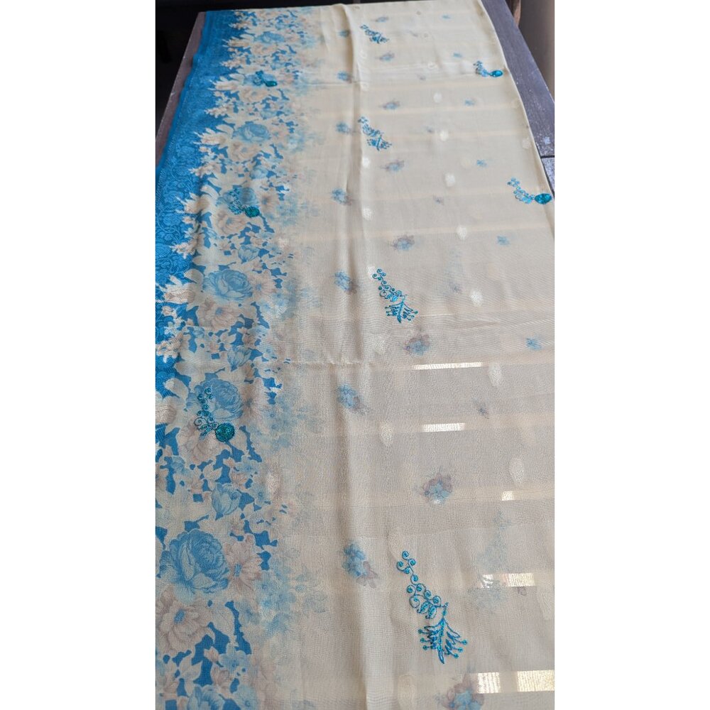 💜✨Beautiful Floral Embroidered Kurti with Sequins & Matching Dupatta - Picture 8 of 9